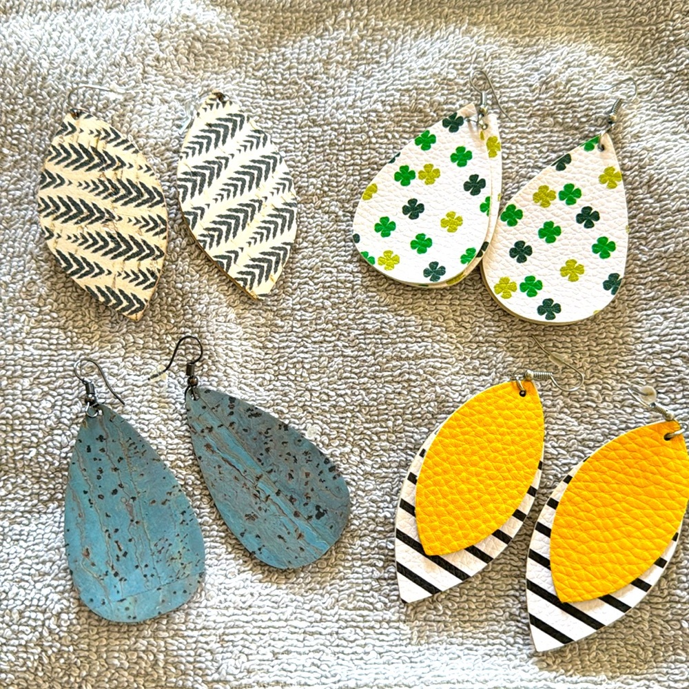 Four pack of fun dangle earrings!